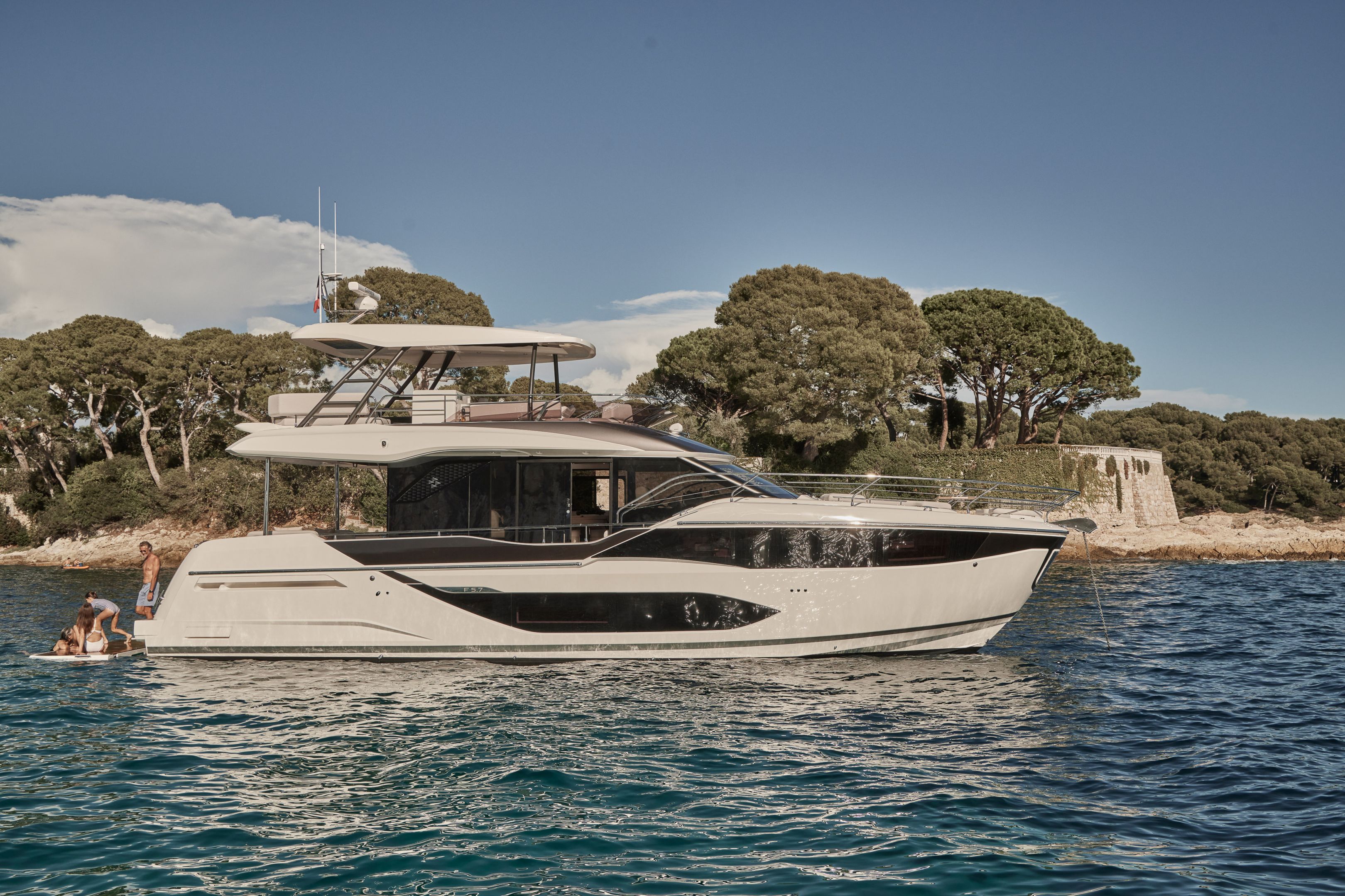 Prestige Yachts F5.7 | Sundance Yachts