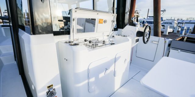 Photo of the cockpit galley unit with stove and sink