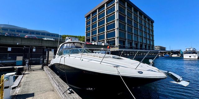 2009 Sea Ray Sundancer 350
