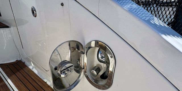 2009 Sea Ray Sundancer 350