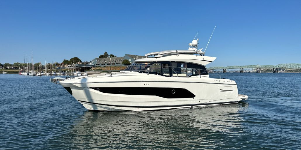 Photo of a 2021 Prestige Yachts 420 S