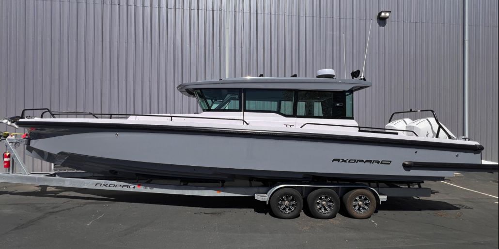 Photo of a 2022 Axopar 37 Cross Cabin