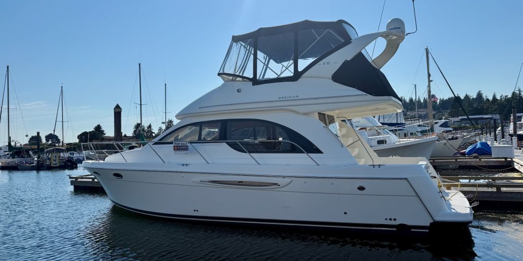 Photo of a 2005 Meridian 381