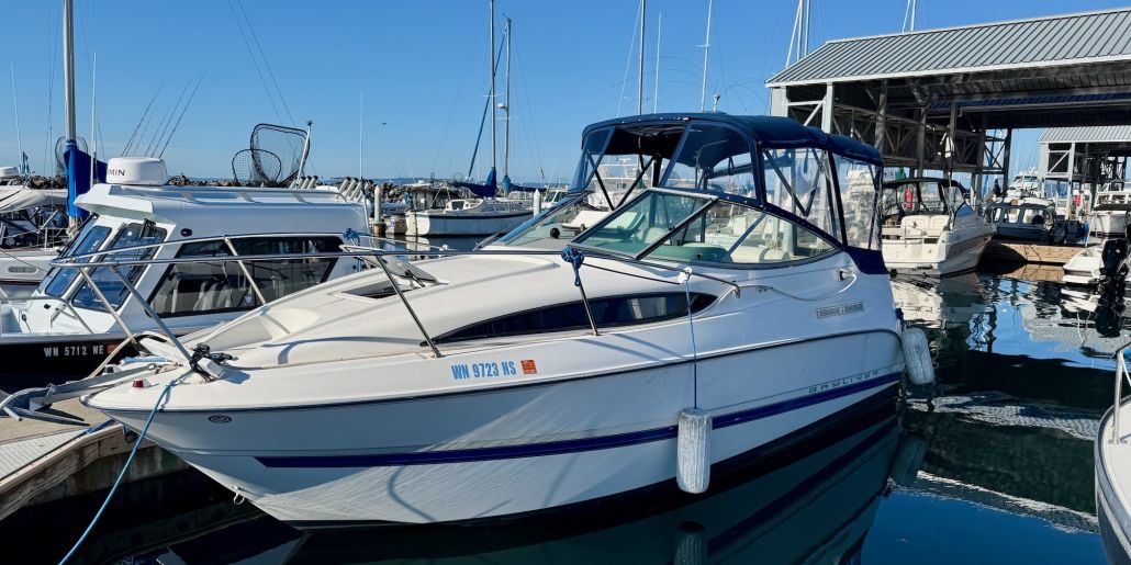 Photo of a 2006 Bayliner 245 Cruiser