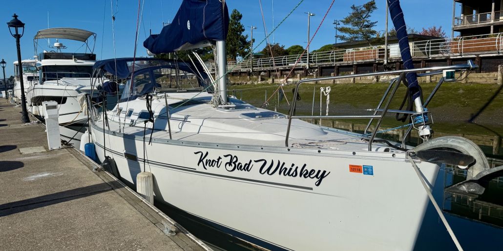 Photo of a 2006 Beneteau Oceanis Clipper 323