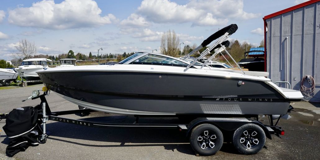 Photo of a 2023 Four Winns H1