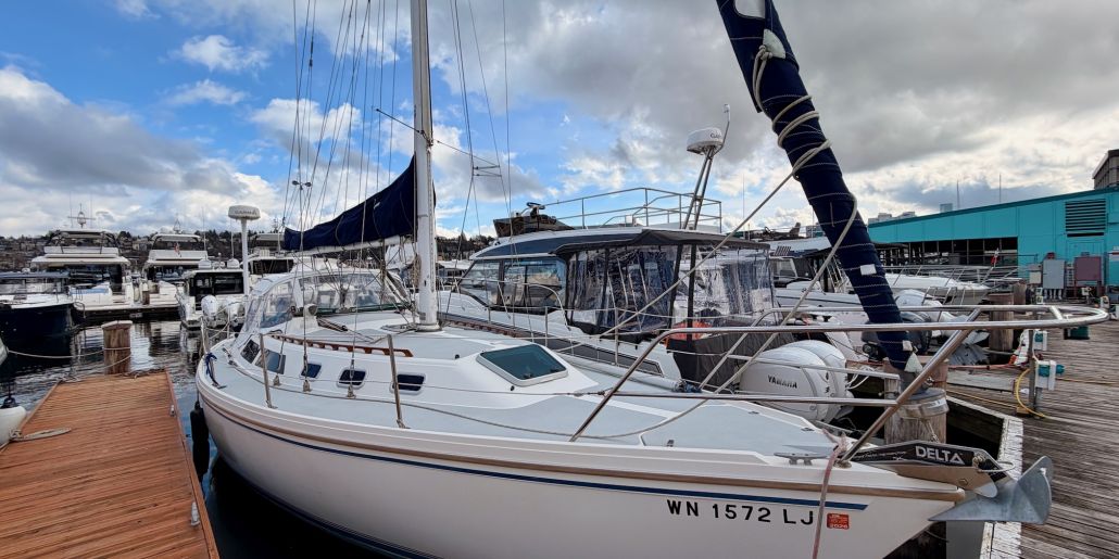 Photo of a 1989 Catalina 34