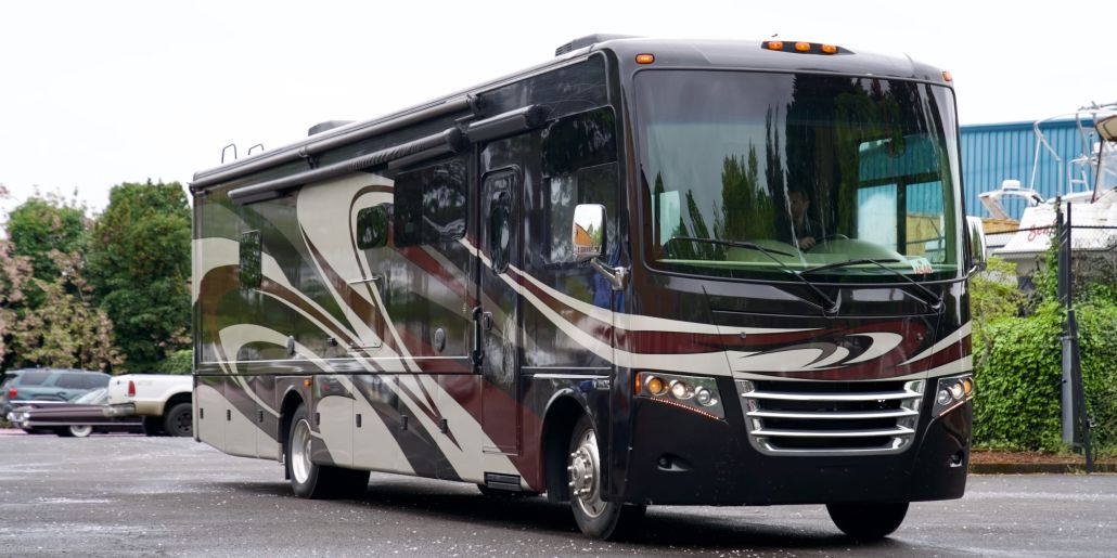 Photo of a 2016 Thor Miramar 35.2