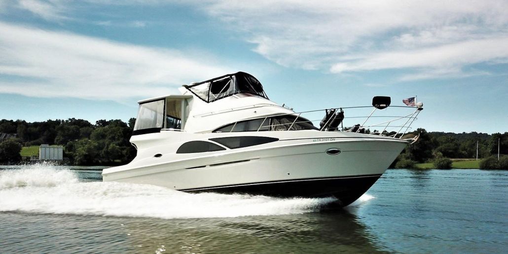 Photo of a 2005 Carver 41 CMY